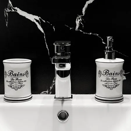 Cypryjskie Faktura Vat Appartement *